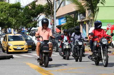 Mitos y realidades sobre bicicletas y patinetas eléctricas en Colombia