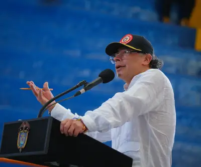 Petro convoca marchas del Día del Trabajo y propone Asamblea Constituyente
