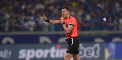 Árbitros designados para semifinales de ida de la Liga BetPlay: Wilmar Roldán pitara Santa Fe vs Junior
