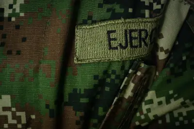 Remezón militar: 49 coroneles y mayores salen del Ejército en Colombia