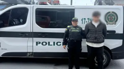 Vendedor de droga en TransMilenio intenta lanzarse a la vía para huir