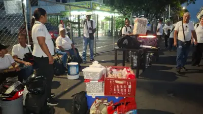 Vendedores protestan en el Pascual Guerrero por nuevo contrato del América
