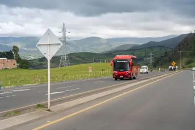 Viaje en bus desde Bogotá: ¿Zipaquirá, Sopó o Guatavita? Precios 2026