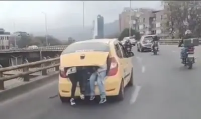 Video de taxi con personas en baúl indigna a Bogotá