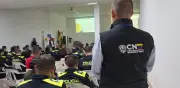 550 policías en Santander se capacitan en app del CNE para elecciones