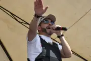 Abelardo De La Espriella continúa caravana patriótica en el Valle del Cauca