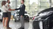 Cadillac regresa a Colombia tras 32 años con autos eléctricos de lujo