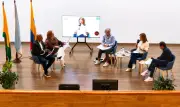 Candidatos vicepresidenciales responden con un 'NO' a constituyente en debate