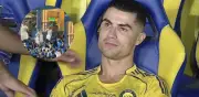 Caos en Arabia Saudita: pelea a bastonazos entre jeques tras el empate de Al Nassr