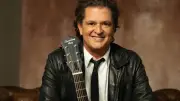 Carlos Vives lanza 'El último disco Vol.1', un homenaje a la esencia musical