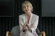 Carme Artigas advierte sobre riesgos de la IA: suplantación y datos neuronales