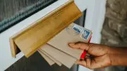 Corte Suprema de EE.UU. permite envío postal de píldora abortiva