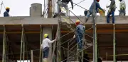 Economía colombiana crecería 2,5 % en primer trimestre, pero inversión sigue débil