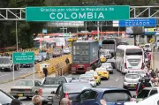 Ecuador acusa a Colombia de robo de energía eléctrica en la frontera