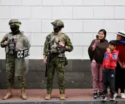 Ecuador inicia toque de queda de Noboa en nueve provincias