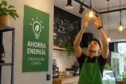 Eficiencia energética: estrategia clave para reducir costos en negocios