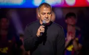 Hansi Flick no se conforma: Barça busca récord de 100 puntos