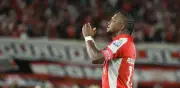 Hugo Rodallega responde a críticas internas en Santa Fe tras golear a América