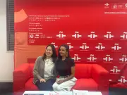 Juliana Javierre presenta 'Plaga' en el club de lectura del Cervantes de Tokio