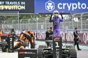 Kimi Antonelli gana su primer Gran Premio de Miami y lidera el campeonato