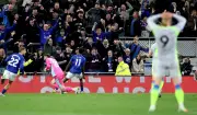 Manchester City empata 3-3 con Everton y complica su camino al título