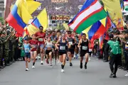 Maratón de Cali 2026: Juan Cardona triunfa en los 4.2K y niños corren bajo la lluvia