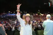 Multitudinario recibimiento a Paloma Valencia en Meta sorprende a un mes de elecciones