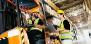 Operadores de maquinaria: vacantes con salarios hasta 12% más altos en 2026