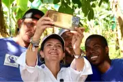 Paloma Valencia denuncia hackeo de celular y chats con Benedetti