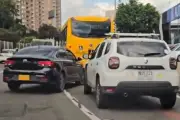 Pelea entre conductores en la Av. Boyacá: se cruzaban el carro