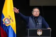 Petro arremete contra el Consejo de Estado por suspender traslado de pensiones