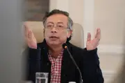 Petro compara a Javier Milei con Hitler por apoyo a Bolivia en crisis