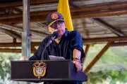 Petro habla de fraude electoral, defiende a Juliana Guerrero y admite error