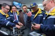 Petro presenta el Fusil Jaguar, primer fusil 100% colombiano