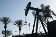 Reservas de petróleo en EE.UU. caen más de lo esperado