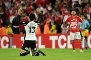 Santa Fe dejó escapar la victoria ante Corinthians y se complica en Libertadores