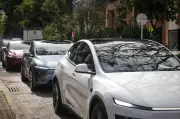 Señales de alerta en carros eléctricos: guía para propietarios en Colombia