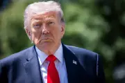 Trump inicia visita histórica a China con poderosa delegación empresarial