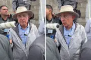 Uribe arremete contra Cepeda y pinta mural sobre falsos positivos