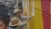 Uribe denuncia a Iván Cepeda y Muriel por grafitis en su finca