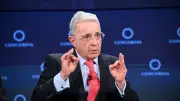 Uribe respalda a Paloma Valencia y pide debates organizados en campaña