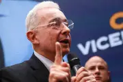 Uribe responsabiliza a Petro y Cepeda por altercado en su casa en Rionegro