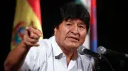 Violencia en Bolivia: seguidores de Evo Morales toman aeropuerto y atacan periodistas