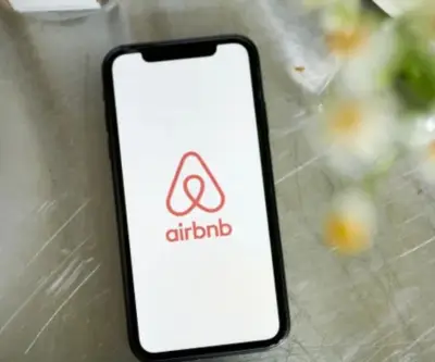 Airbnb enfrenta demanda por especulación en incendios de Los Ángeles 2025