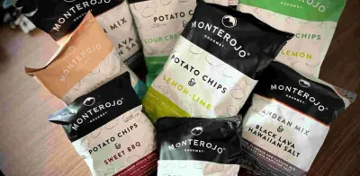 Ardila Lülle compra MonteRojo y UAU! Snacks: sacude mercado de papas fritas