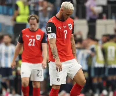 Austria y Argelia se juegan el segundo puesto del Grupo J en duelo clave