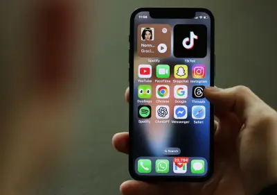 Canadá propone ley que fija en 16 años la edad mínima para usar redes sociales