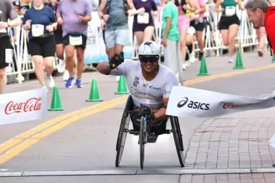 Francisco Sanclemente tricampeón de la Grandma's Marathon en Estados Unidos