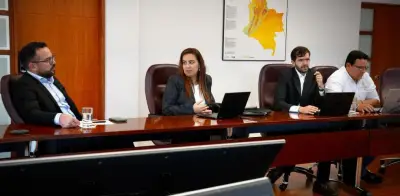 Gobierno y Asoenergía evalúan mantenimiento de regasificadora SPEC ante El Niño