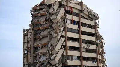 Más de 100 edificios colapsan en La Guaira por terremotos en Venezuela